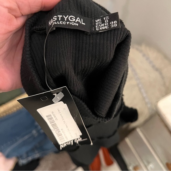 NWT Nasty Gal High Neck Fitted Midi Dress 8 - Picture 4 of 4